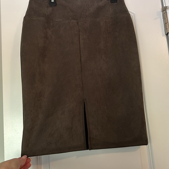 Women’s Renee C Skirt -Medium Petite-Olive Green - Picture 5 of 7